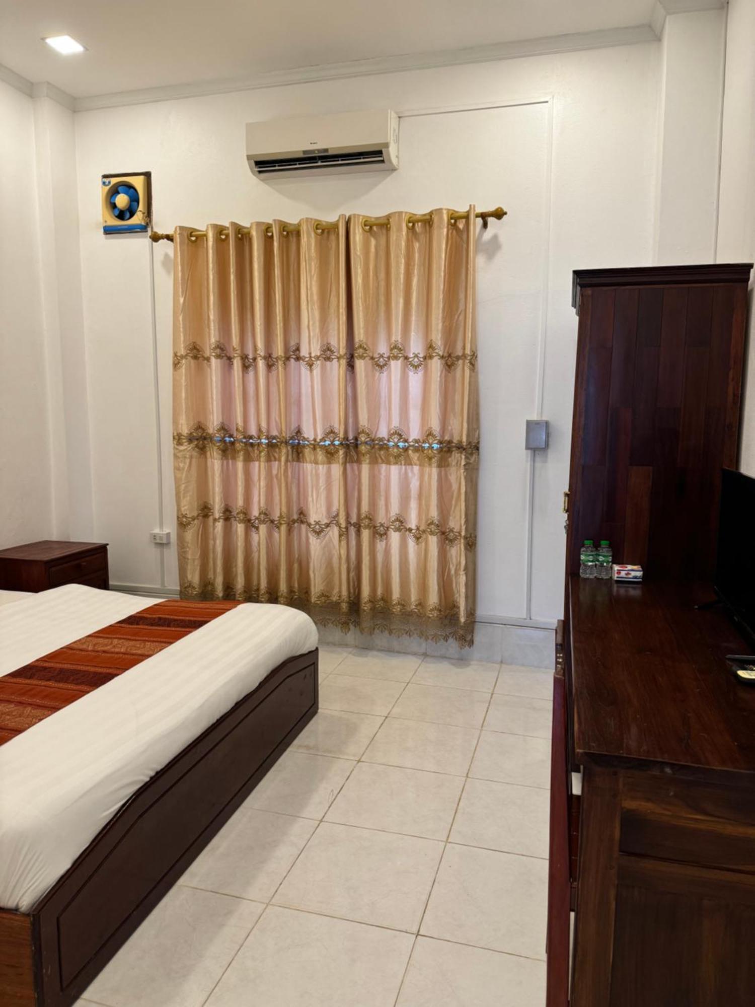A P S Moutain View Hotel Vang Vieng Exterior foto
