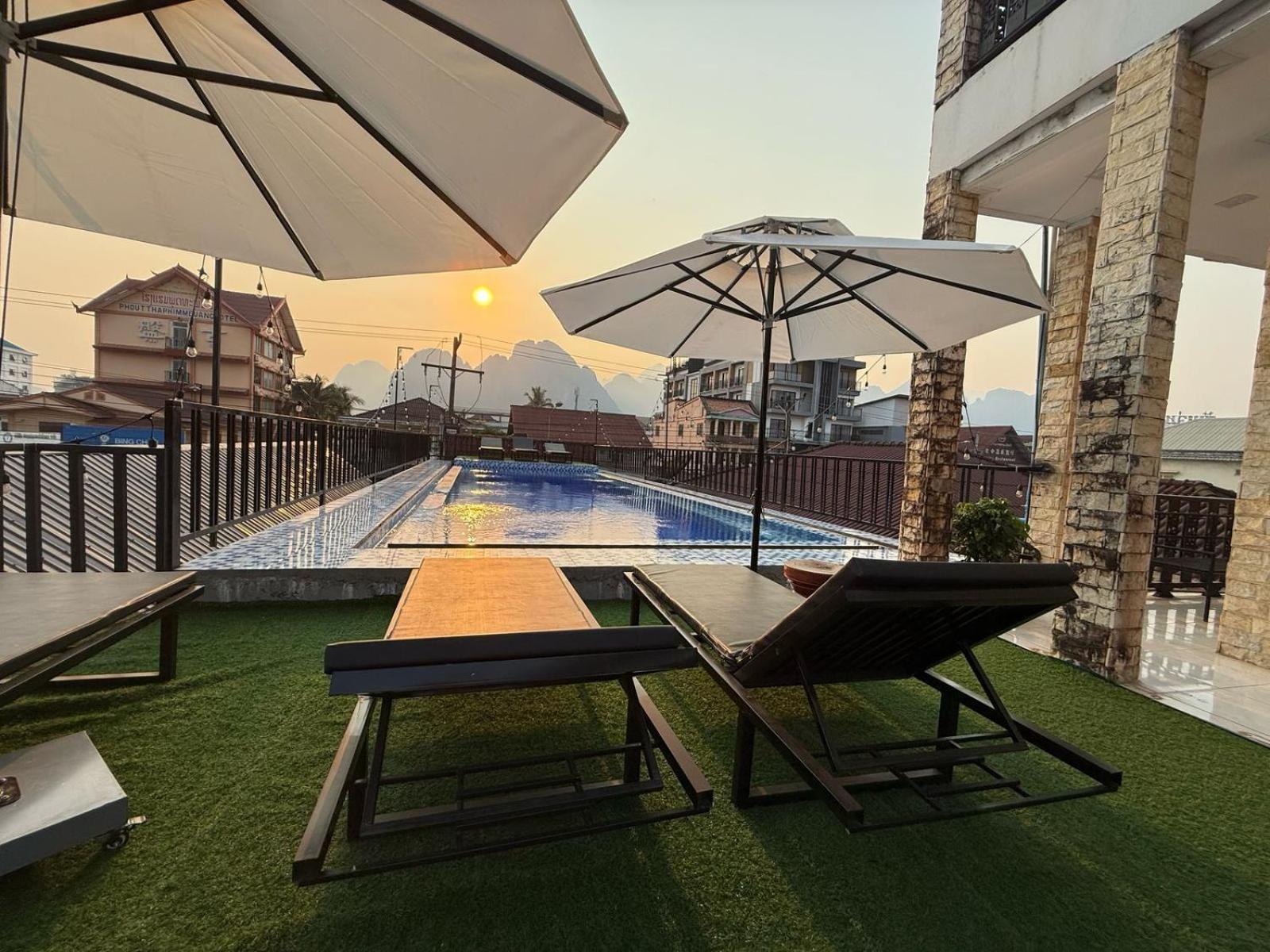 A P S Moutain View Hotel Vang Vieng Exterior foto